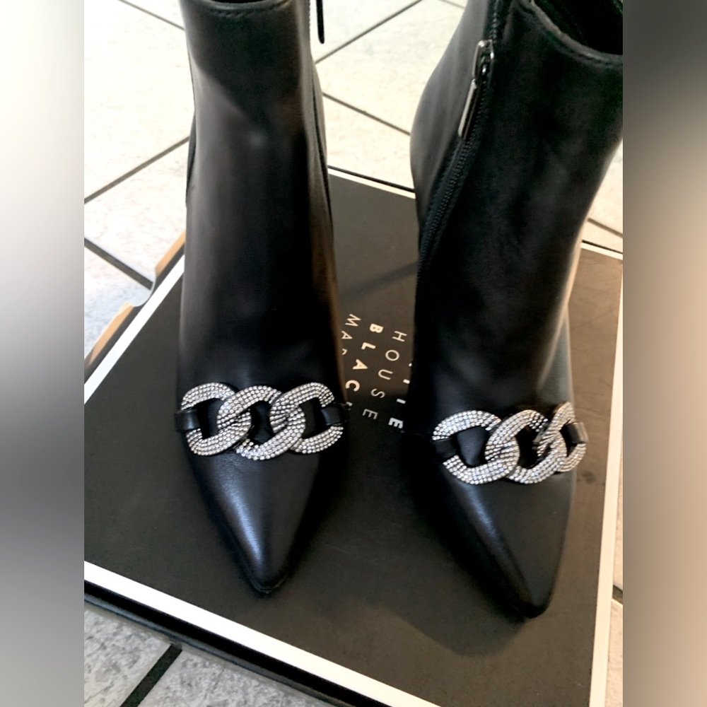 NIB WHBM HEMATITE CHAIN BOOTIE-sz 7
